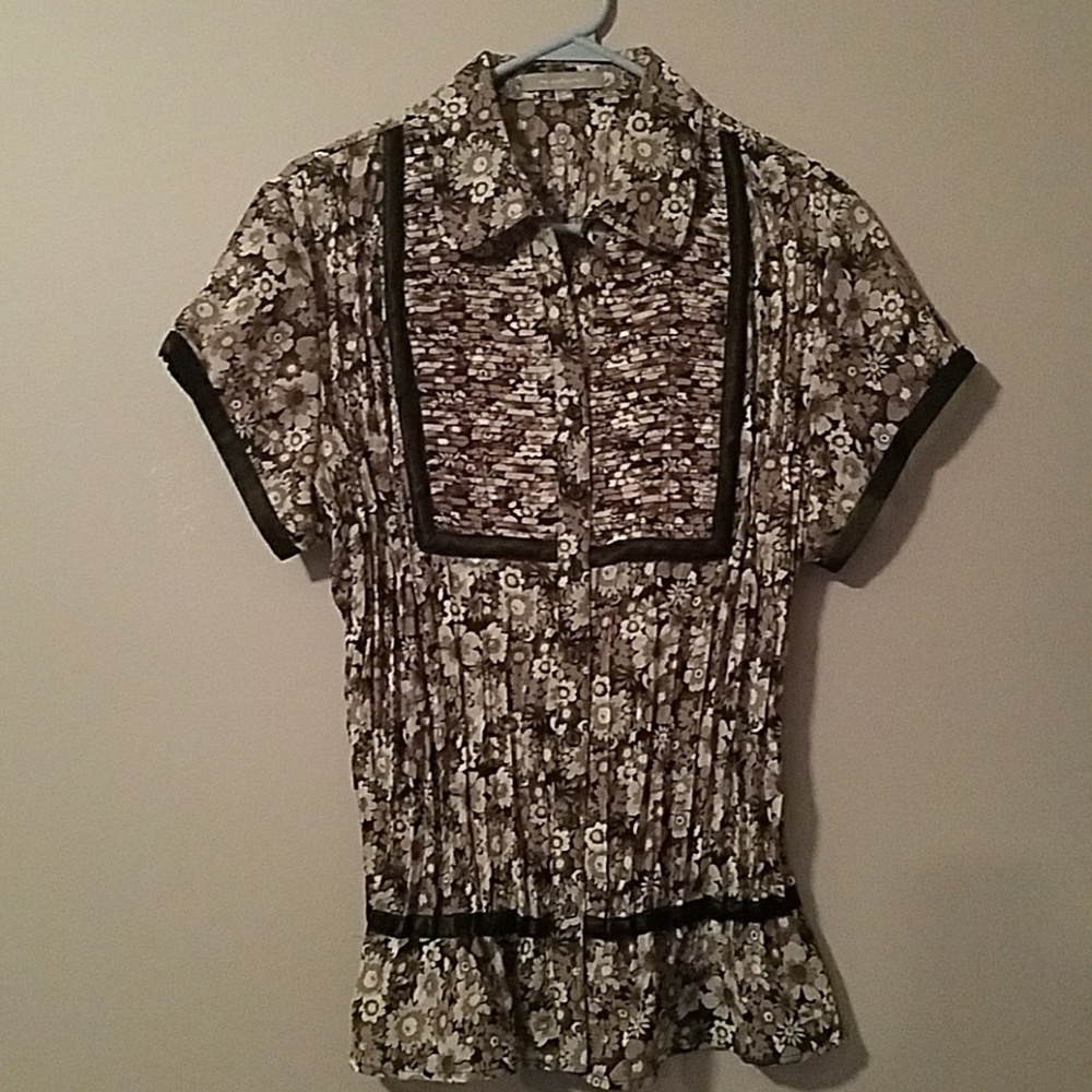 💜NEW Beautiful Top💜