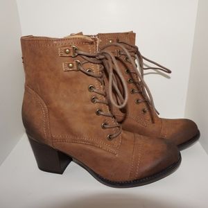 [BRAND NEW] STEVE MADDEN (discont.) Cognac Booties