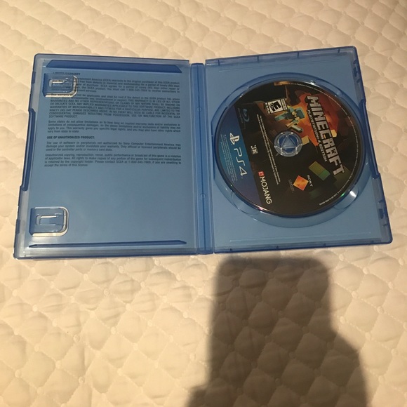 PS4 Minecraft - Picture 2 of 3