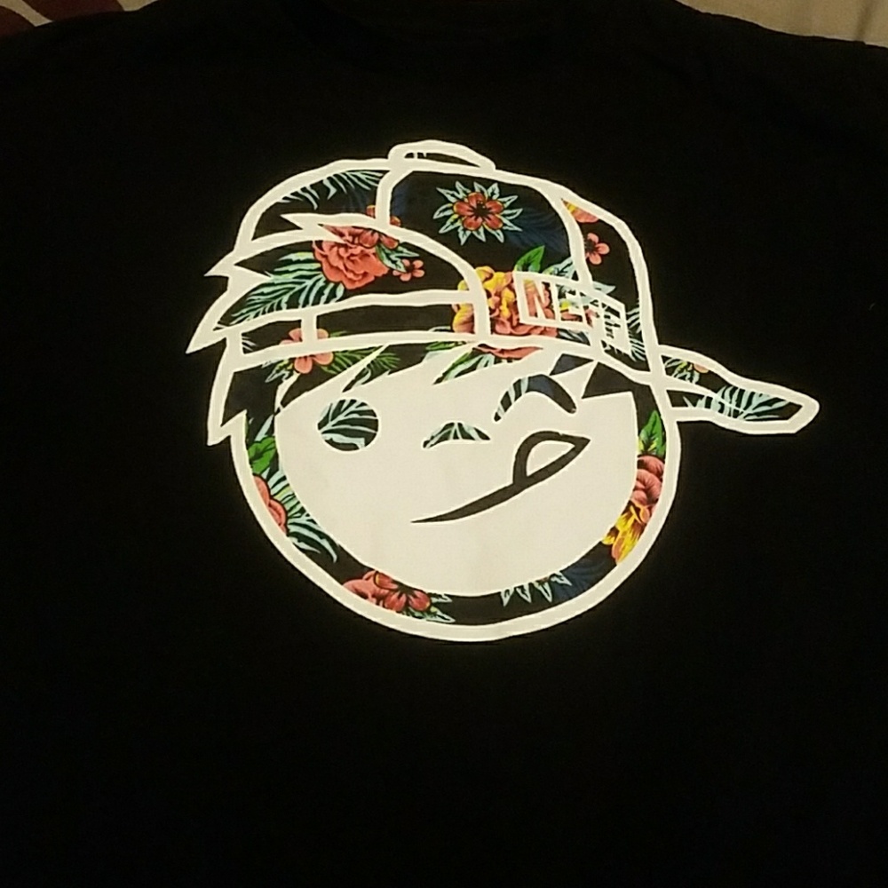 Neff L youth tshirt