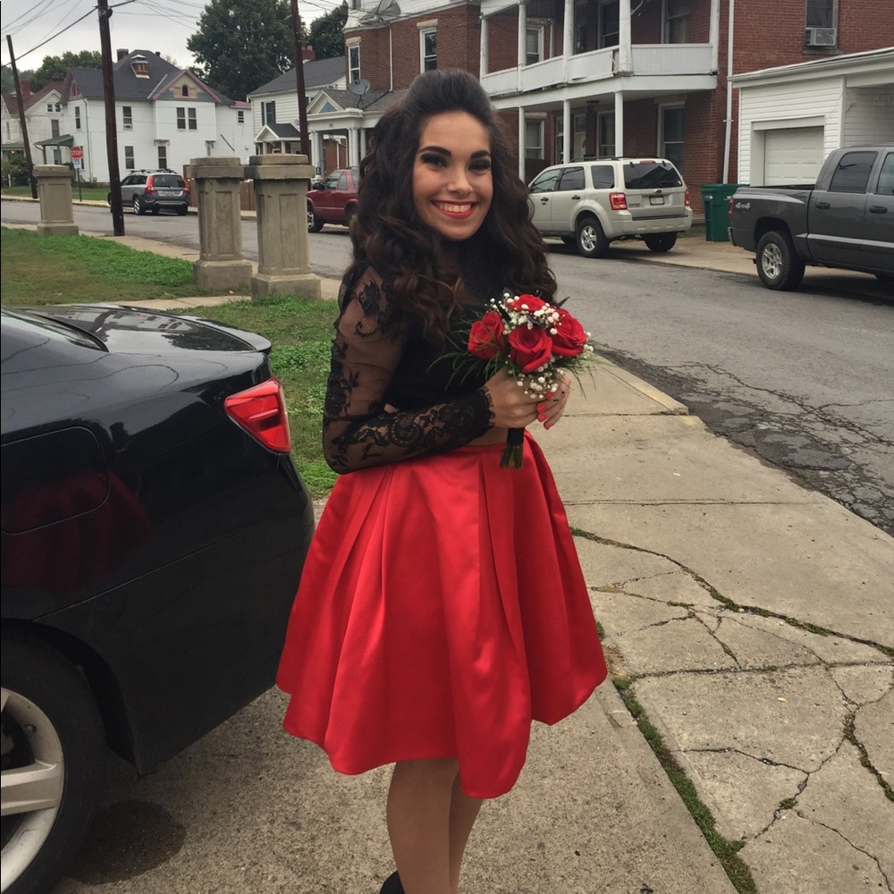 Sherri Hill 2 Piece Homecoming Dress Size 8!