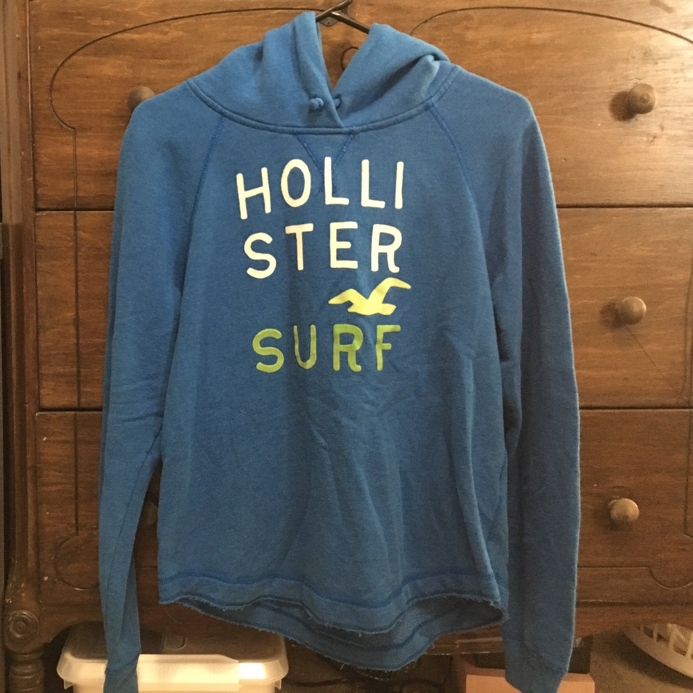 Hollister hoodie. Size Medium. Worn once!