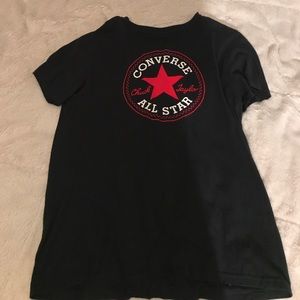 Black tee (converse)