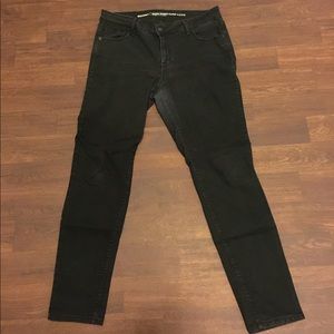 Black old navy super skinny jeans