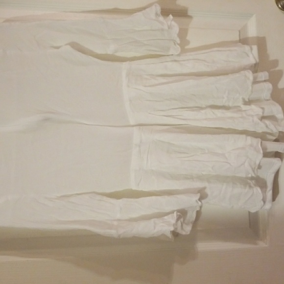 White romper - Picture 4 of 4