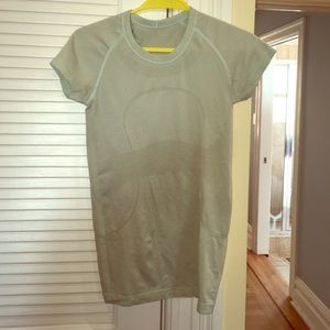 LULULEMON mint green workout tee