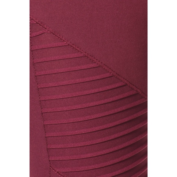 ONE MEDIUM LEFT Burgundy Moto Style Comfy Leggings - Picture 6 of 6