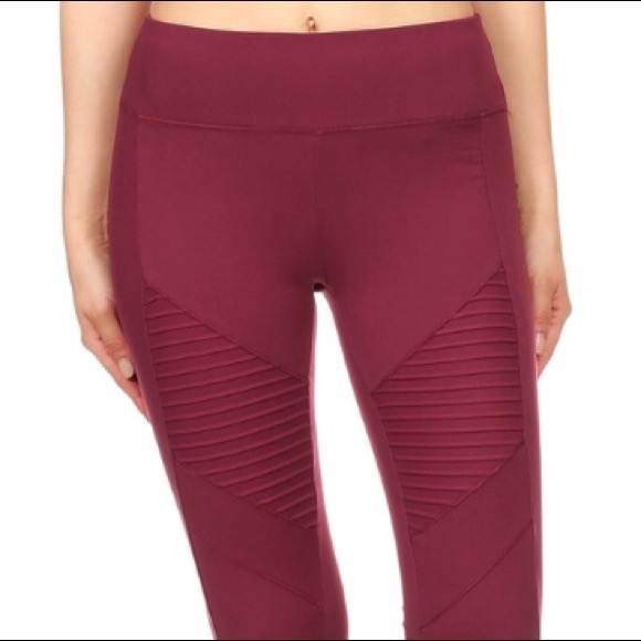 ONE MEDIUM LEFT Burgundy Moto Style Comfy Leggings - Picture 2 of 6