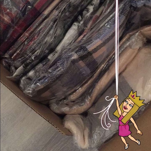 Blush / grey plaid blanket scarf - Picture 3 of 6