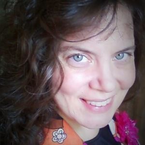 Meet your Posher, Davina