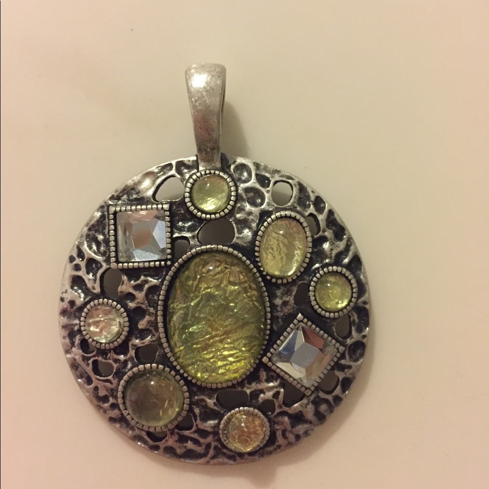 Lia Sophia pendant