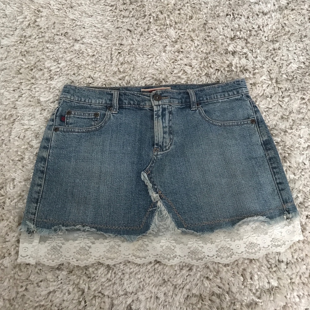 Jeans and lace skirt