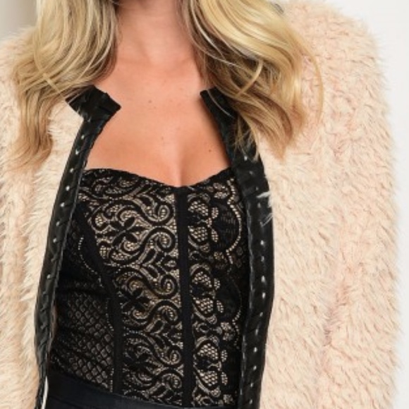 (Last 1)TEDDY FAUX FUR AND LEATHER JACKET - Picture 3 of 3