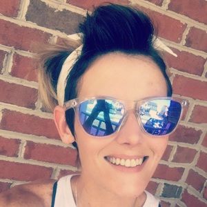 Meet your Posher, Lynn