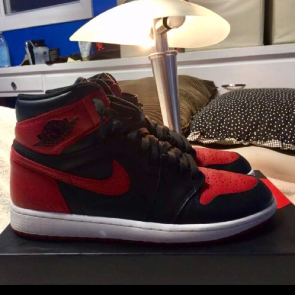 Air Jordan 1 retro OG banned bred