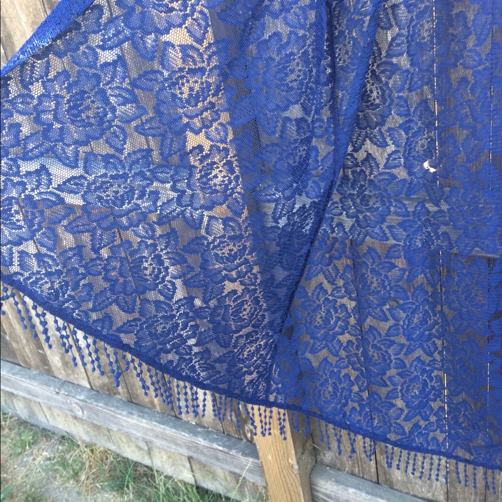 • LOWEST PRICE• Navy Lace Vest - Picture 4 of 4