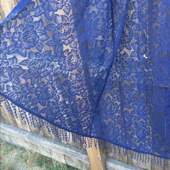 • LOWEST PRICE• Navy Lace Vest - Picture 4 of 4