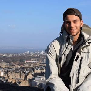 Meet your Posher, Christopher