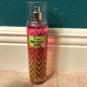 STIL AVAILABLE Body Spray