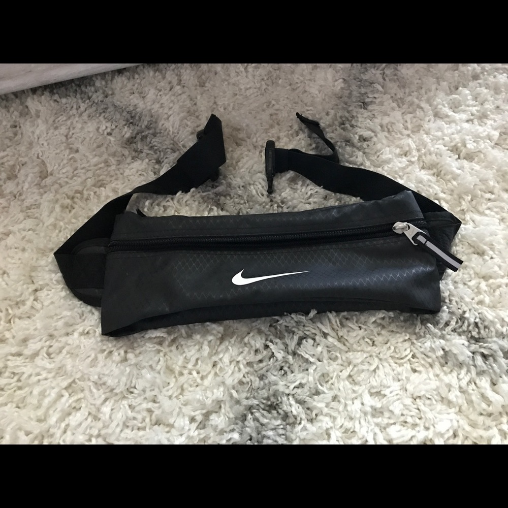 Nike athletic pack
