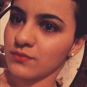 Meet your Posher, Thelma