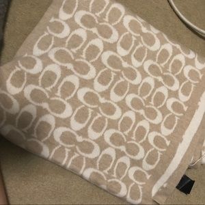 Authentic Coach winter scarf