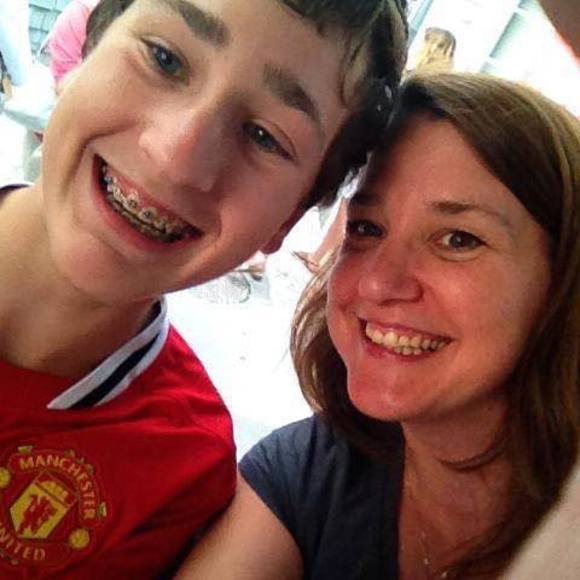 Meet your Posher, Stephanie - Picture 2 of 4