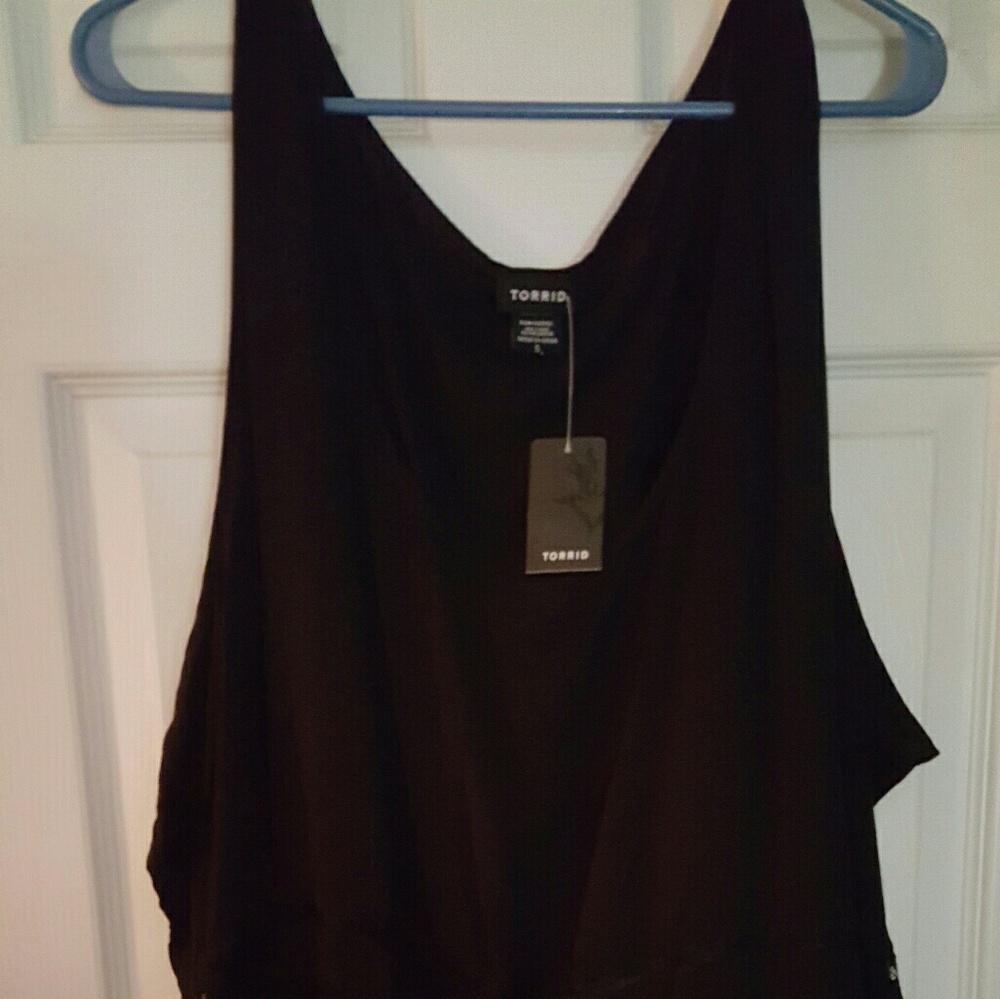 Torrid size 5 NWT Challis tank.
