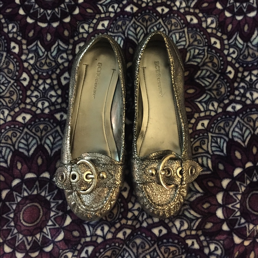 BCBG flats