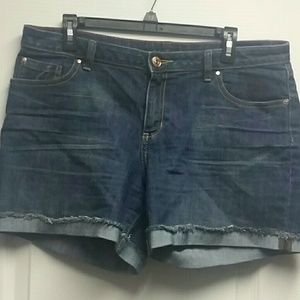 APT 9 DENIM SHORTS