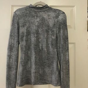 Beautiful stretchy blouse