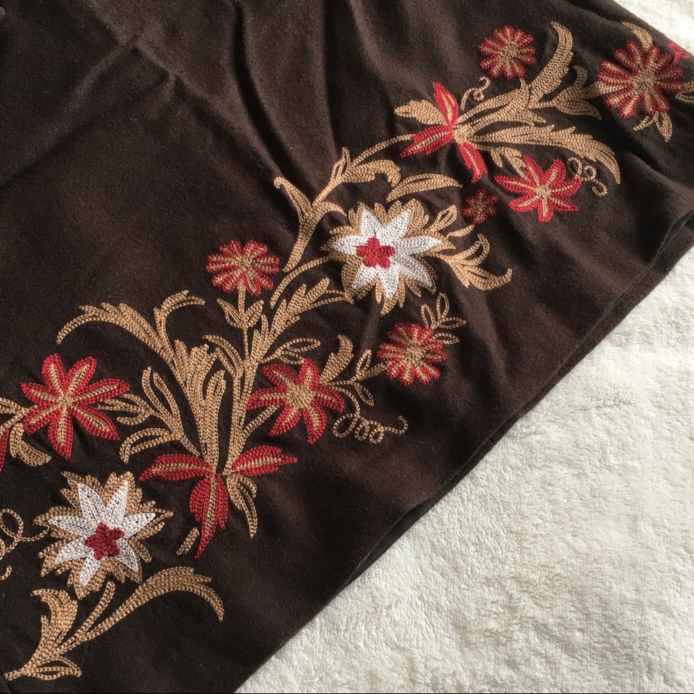 hp!๐น{ANN TAYLOR} Floral Embroidered Wool Skirt - Picture 2 of 8