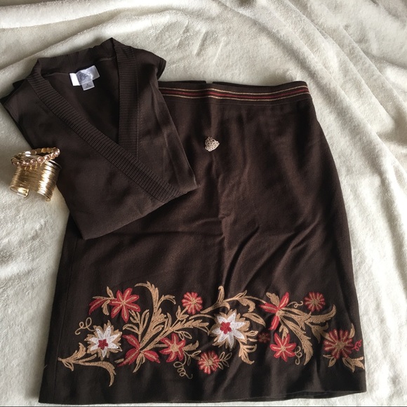 hp!🌹{ANN TAYLOR} Floral Embroidered Wool Skirt - Picture 8 of 8
