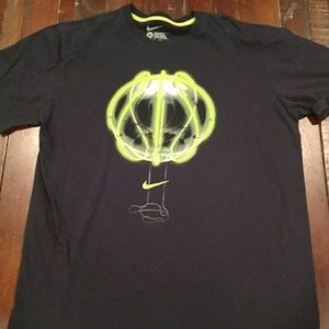 Mens XL nike basketball tshirt
