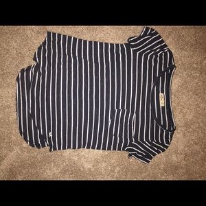 Hollister top
