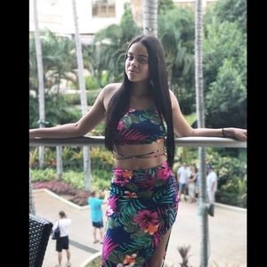 2 peice tropical set