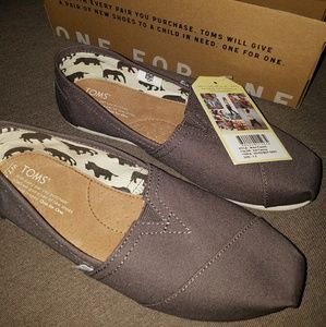 TOMS 7.5 Ash Canvas women's classic box and tags