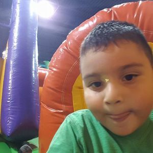 Meet your Posher, Carlos alfonso