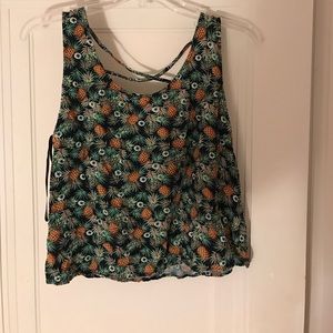 Pineapple print tank
