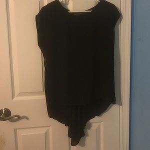 High-low black scoop neck tshirt