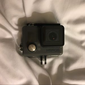 Original GoPro, with 32gb SIM card.