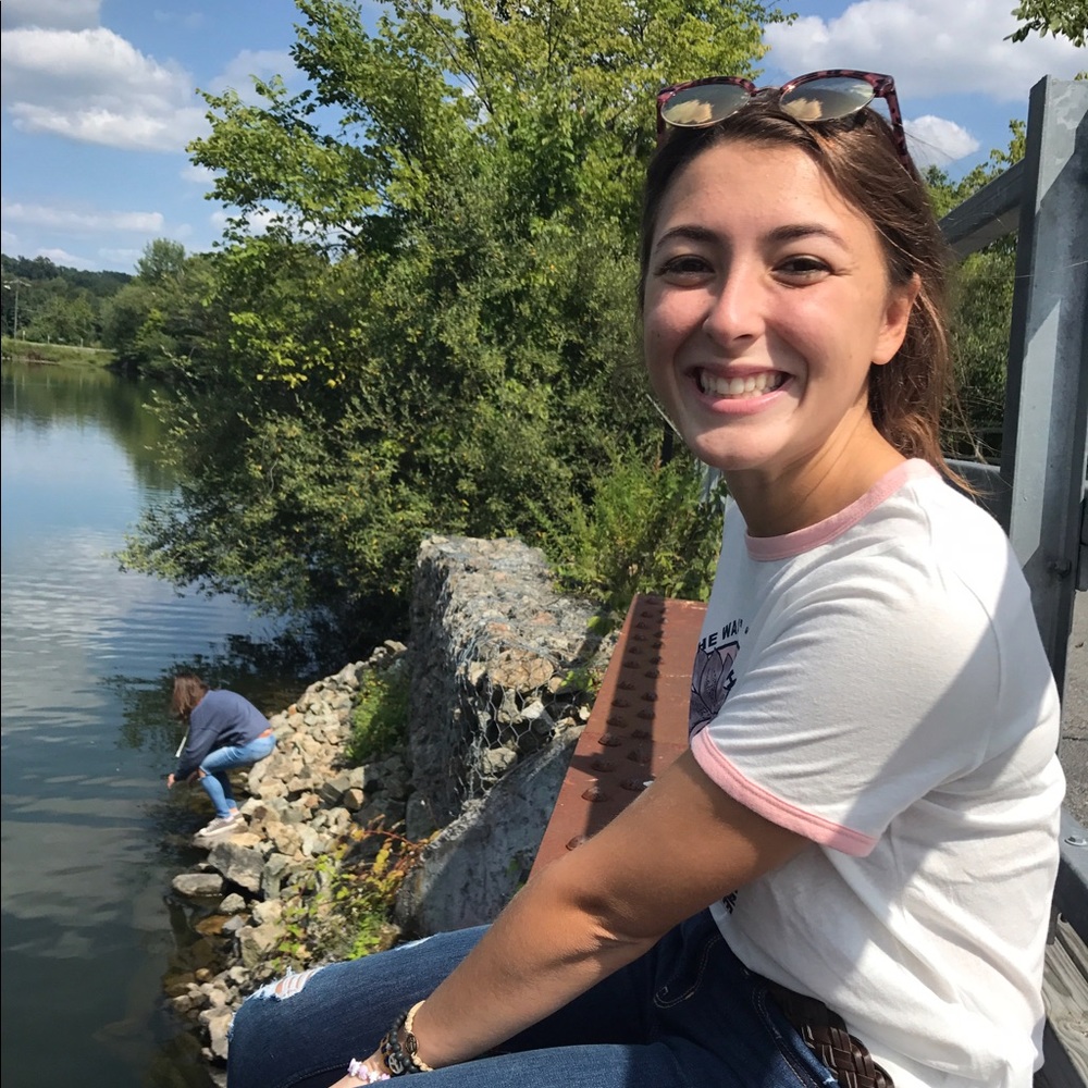 Meet your Posher, Emily