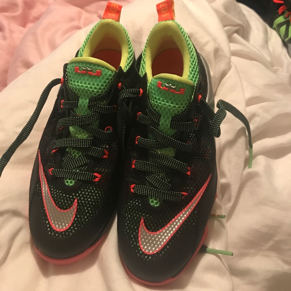 Lebron James watermelon limited shoes 😍
