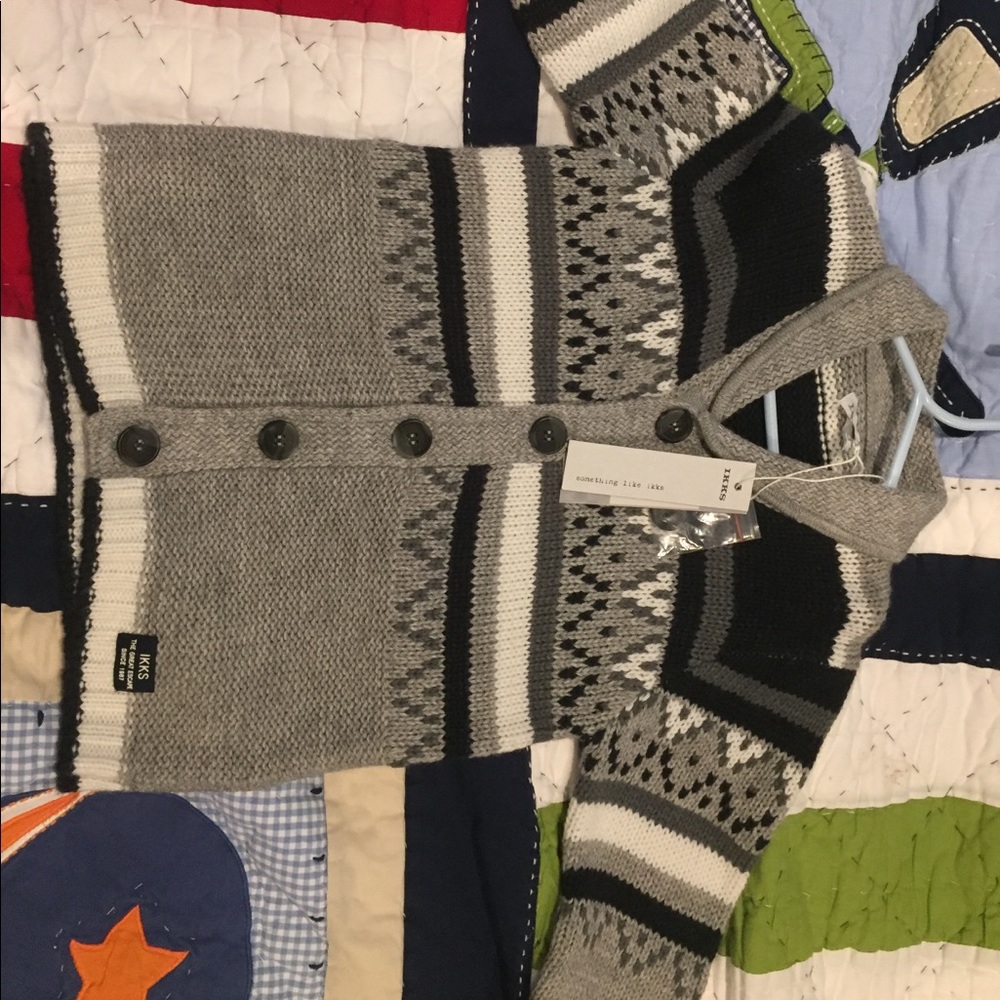 Boys sweater 4t ikks