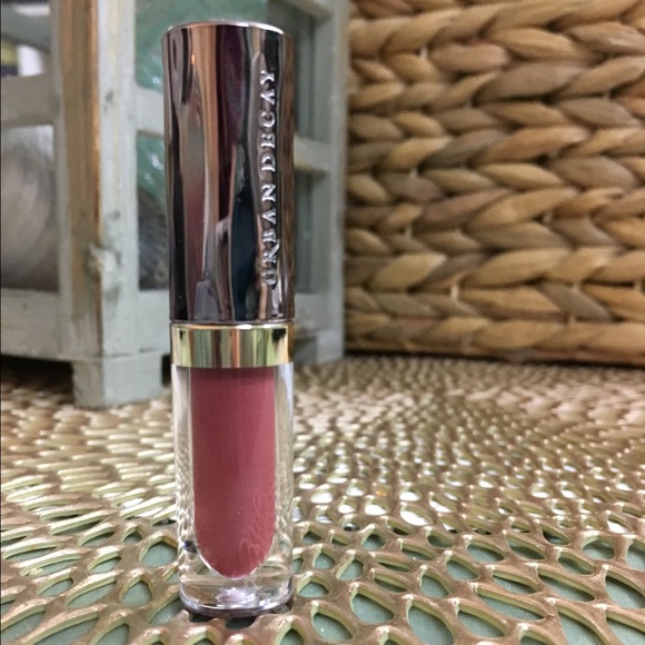 Urban Decay Vice Liquid Lipstick in Amulet 0.75 mL - Picture 2 of 8