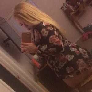 Meet your Posher, Rayne