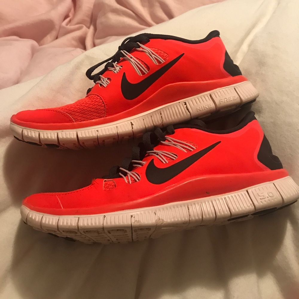 Nike free runs