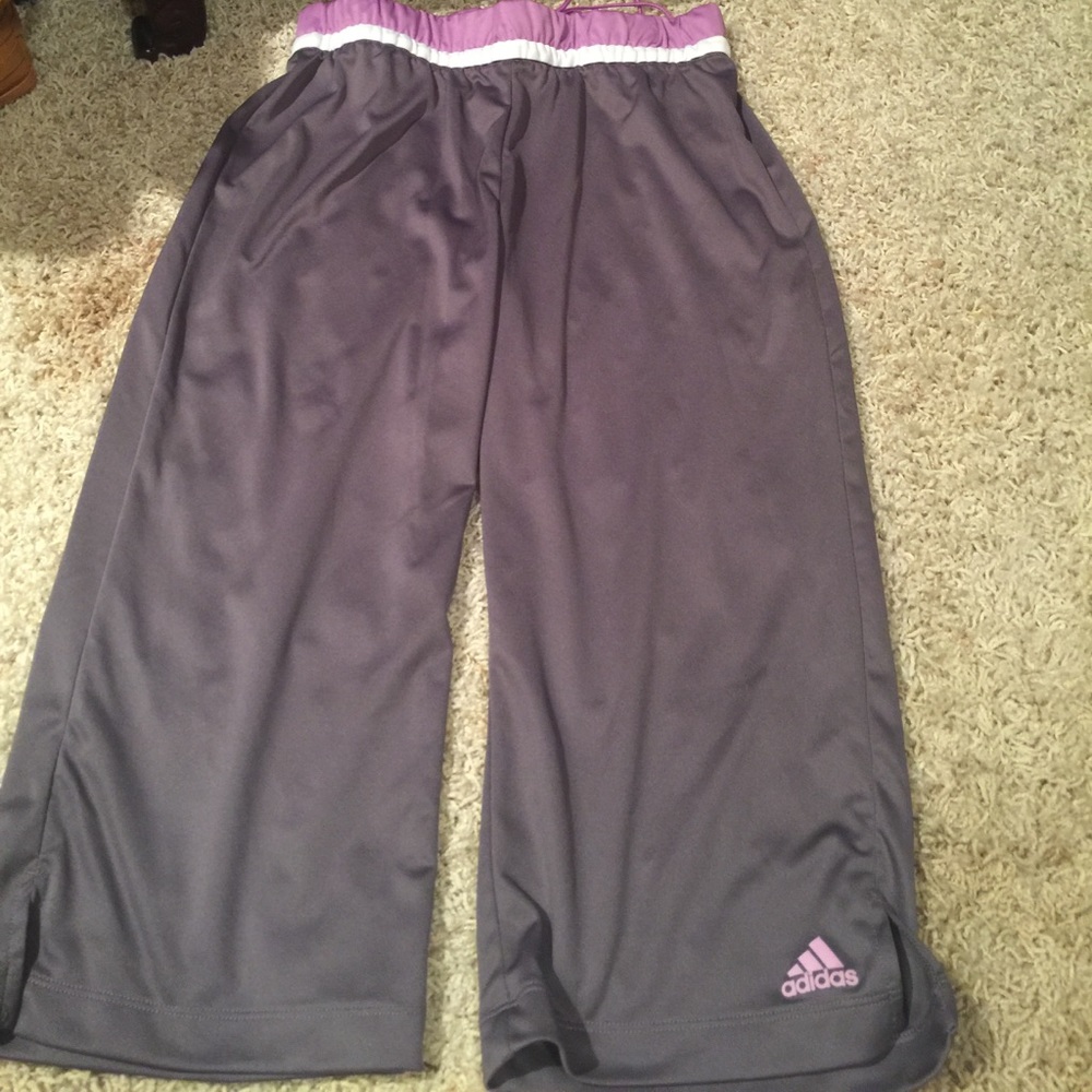 Adidas silky Capri loungers