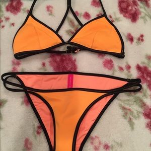 Neoprene style VS bikini