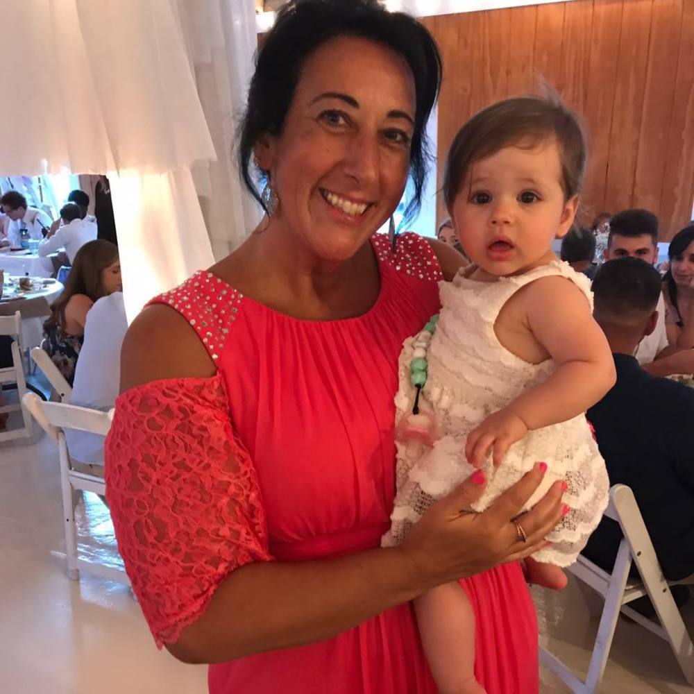 Meet your Posher, Debbie